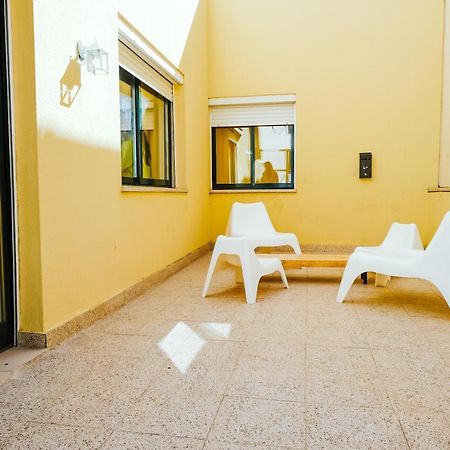 Help Yourself Hostels - Restelo Lisbon Luaran gambar