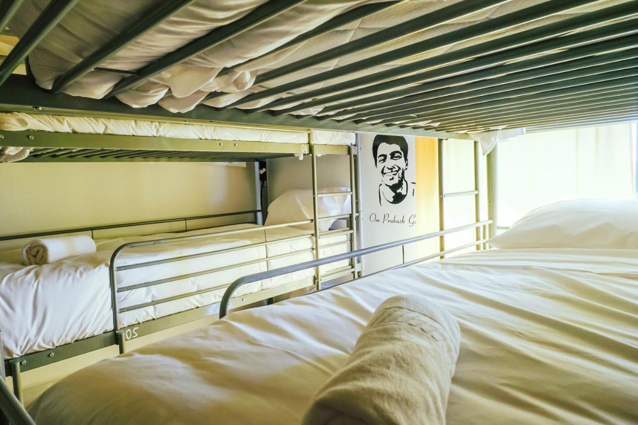 Help Yourself Hostels - Restelo Lisbon Luaran gambar