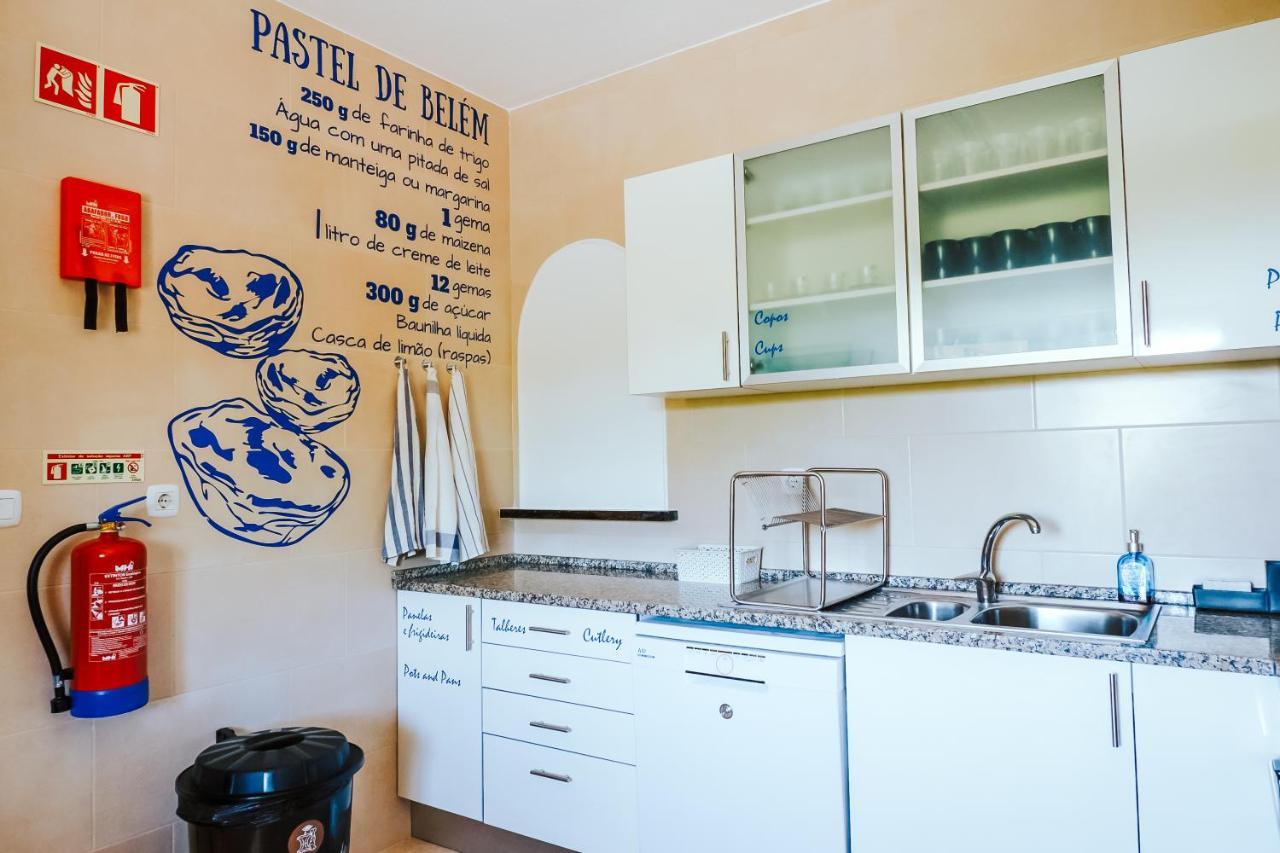 Help Yourself Hostels - Restelo Lisbon Luaran gambar