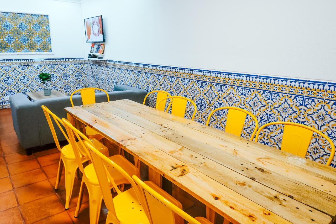 Help Yourself Hostels - Restelo Lisbon Luaran gambar