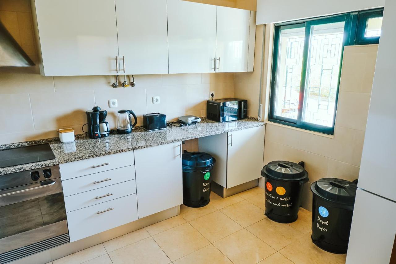 Help Yourself Hostels - Restelo Lisbon Luaran gambar