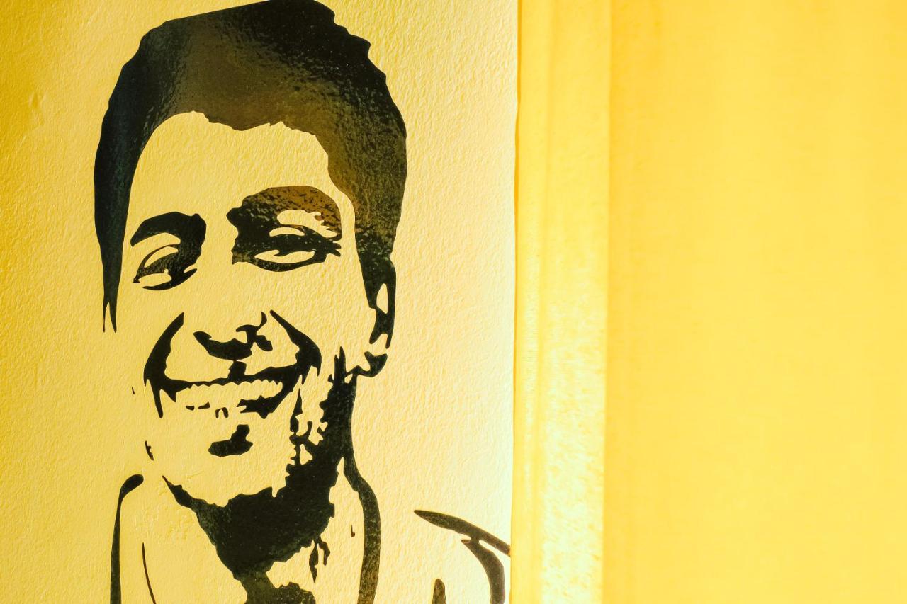 Help Yourself Hostels - Restelo Lisbon Luaran gambar