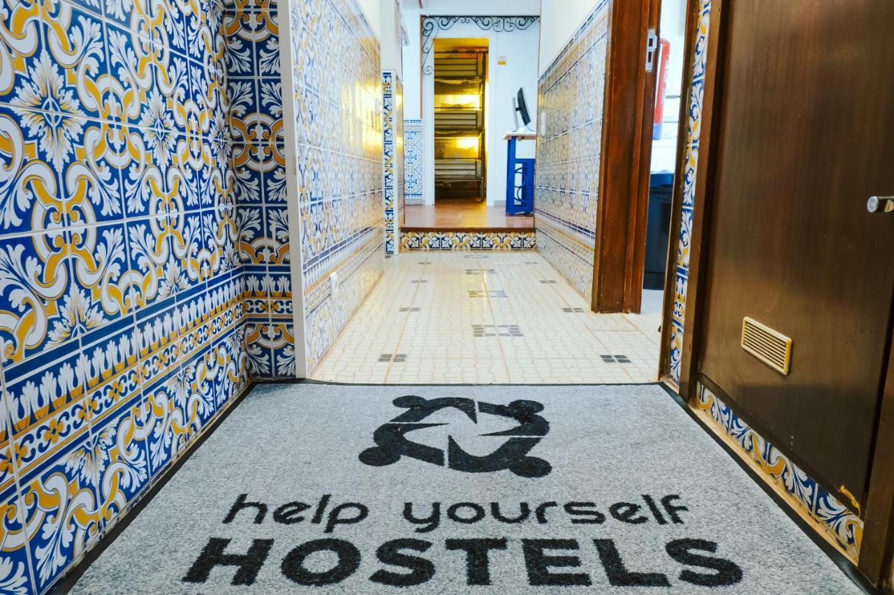 Help Yourself Hostels - Restelo Lisbon Luaran gambar